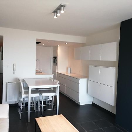 Marjolaine Zeezicht - Nieuwpoort-Bad Met Gratis Garagebox Apartment Bagian luar foto