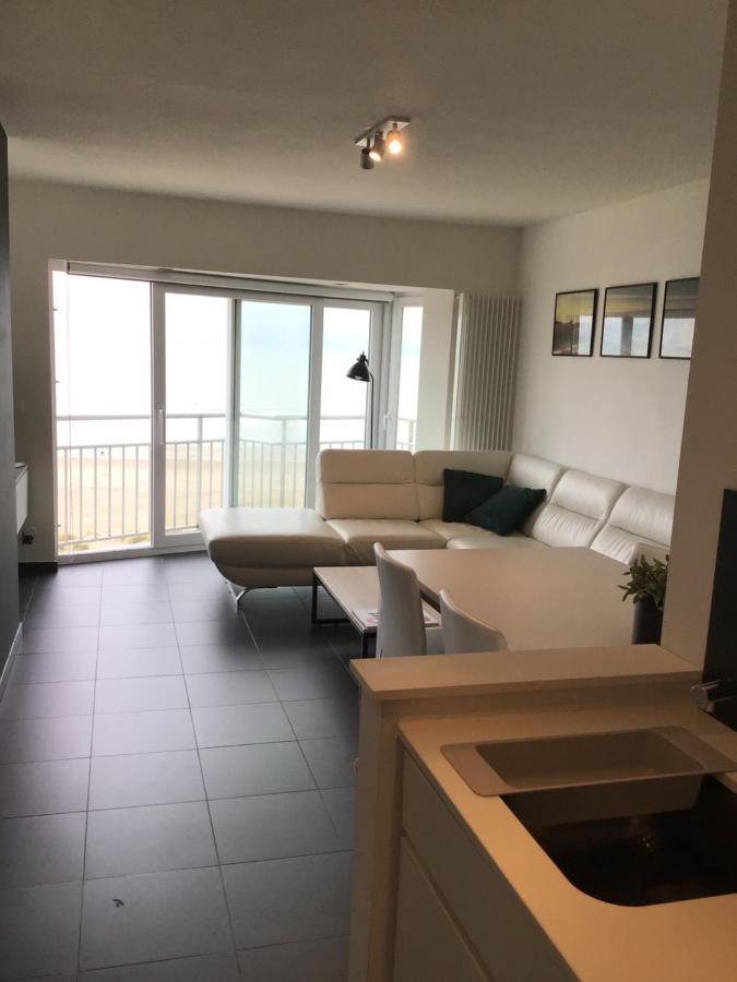 Marjolaine Zeezicht - Nieuwpoort-Bad Met Gratis Garagebox Apartment Bagian luar foto